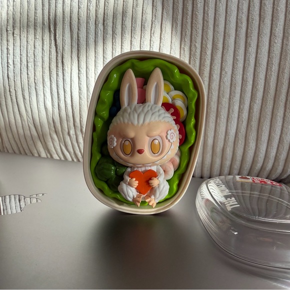 Pop Mart Labubu The Monsters Wacky Mart - Salad - Picture 4 of 5